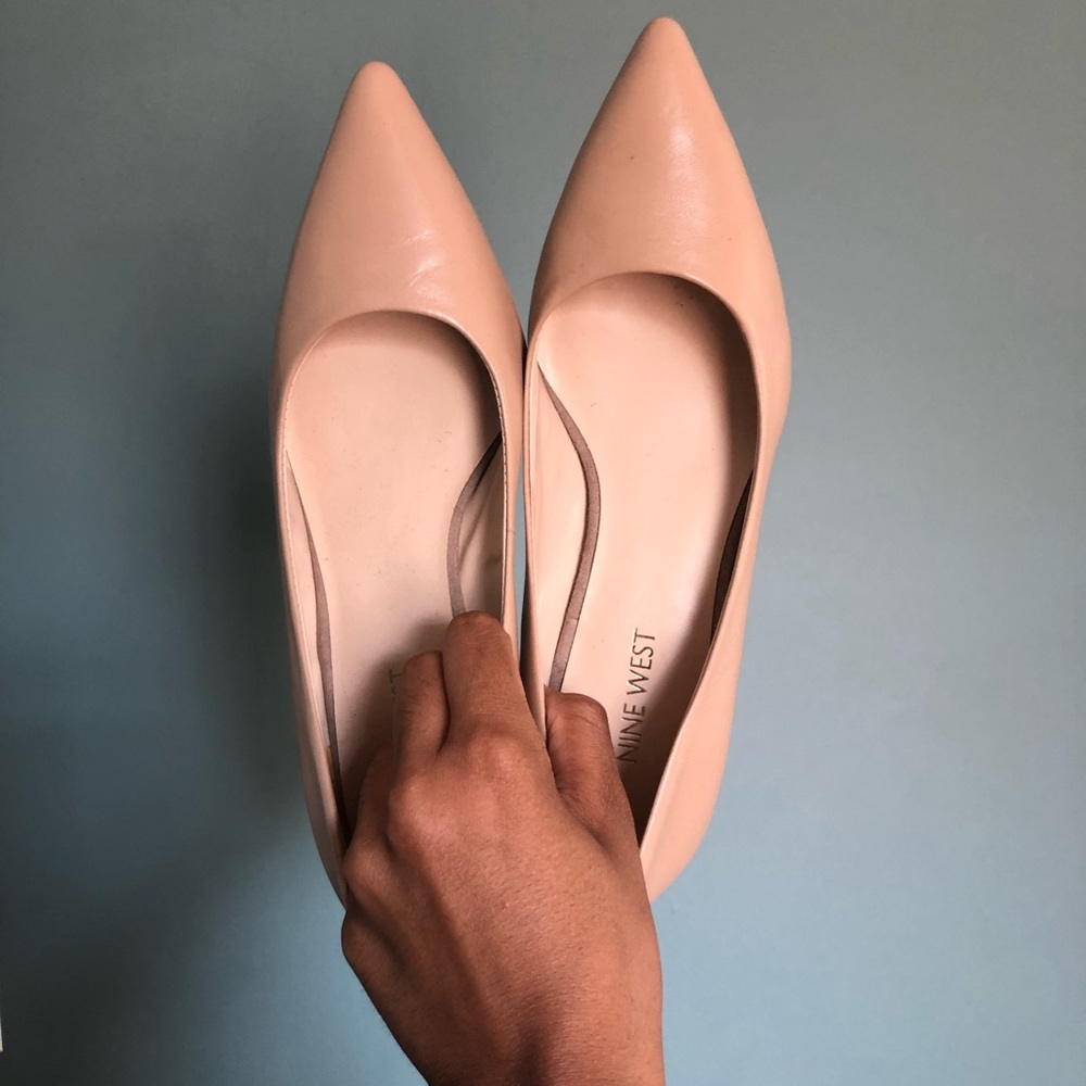 Nine West Pointed Kitten Heels